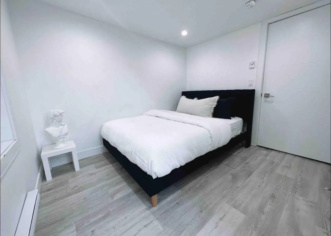 Modern Home In Vancouver Close To Downtown And Airport Holiday home