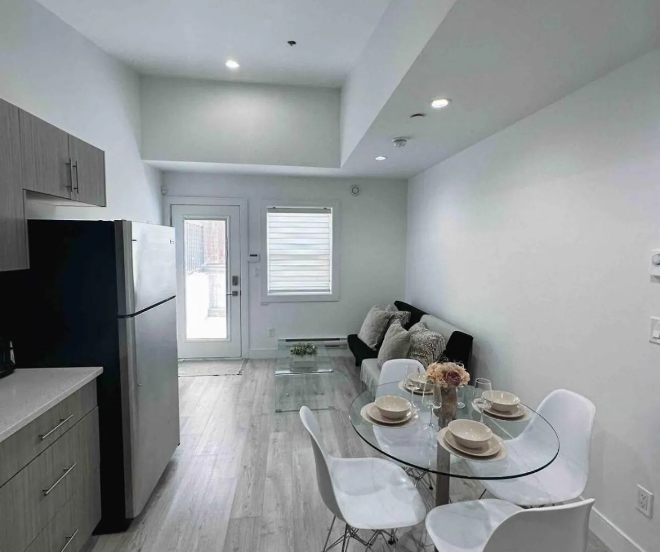 Modern Home In Vancouver Close To Downtown And Airport 0*,